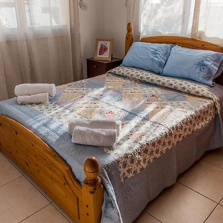 Diana Apartment Paphos Bagian luar foto